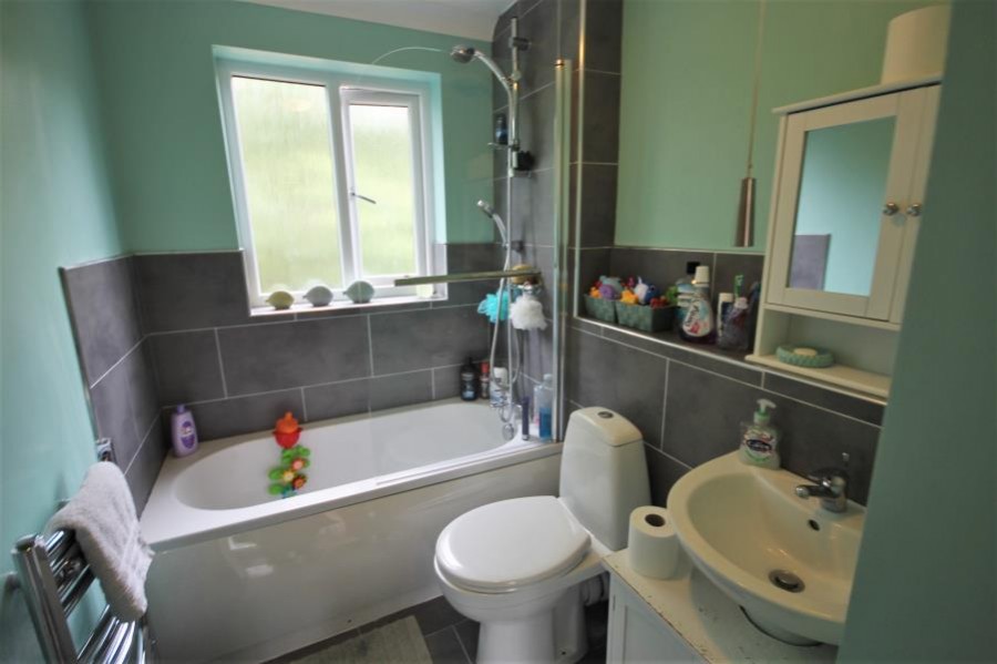 Images for 37 Weavers court