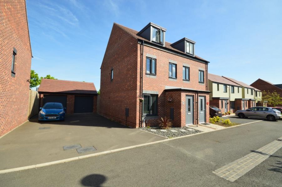 Images for Sandhole Crescent, Lawley