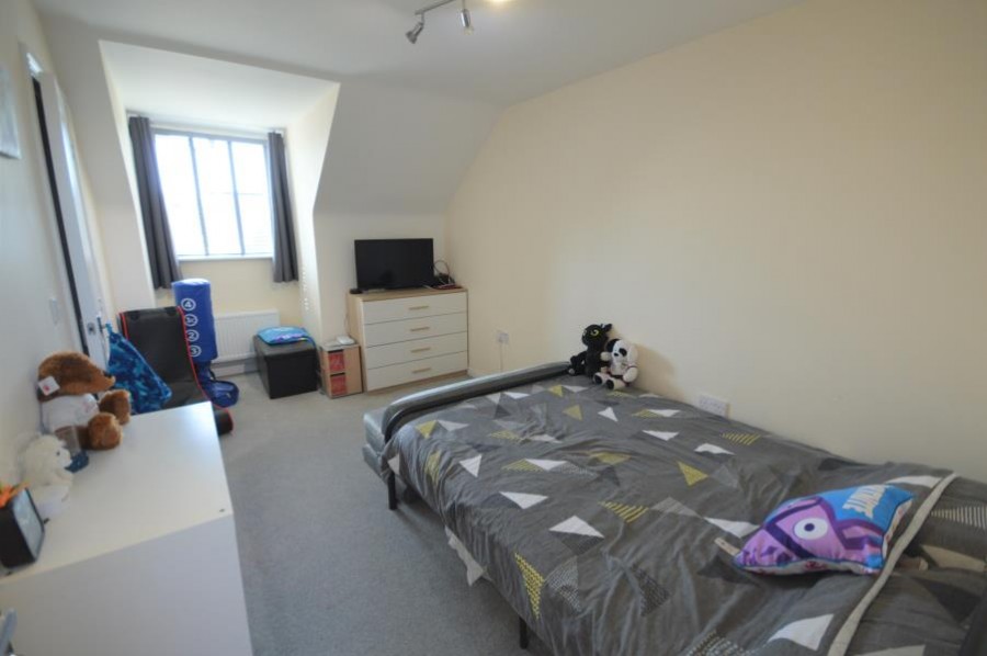 Images for Sandhole Crescent, Lawley