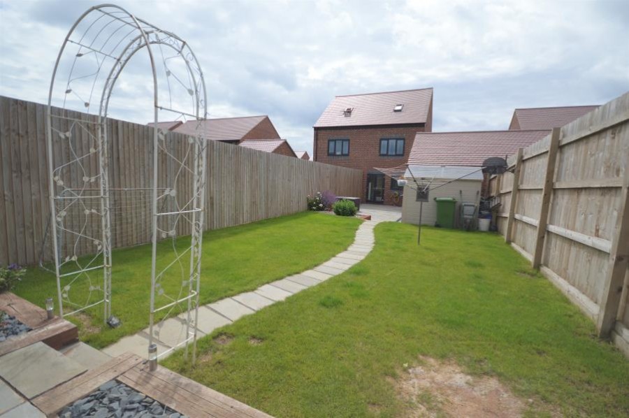 Images for Sandhole Crescent, Lawley