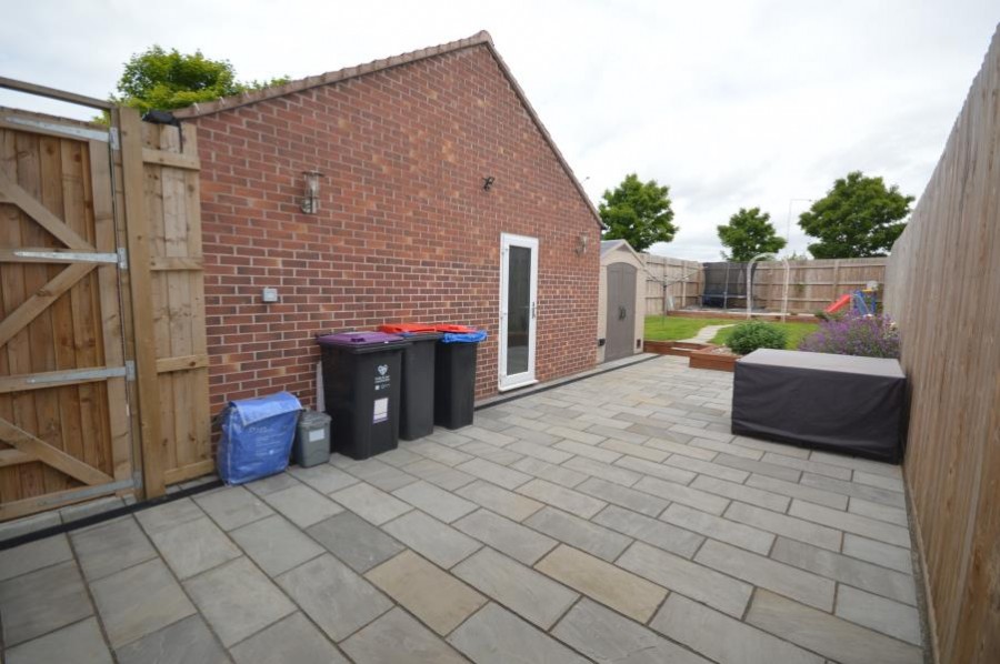 Images for Sandhole Crescent, Lawley