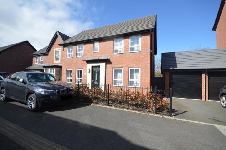 Rees Way, Lawley