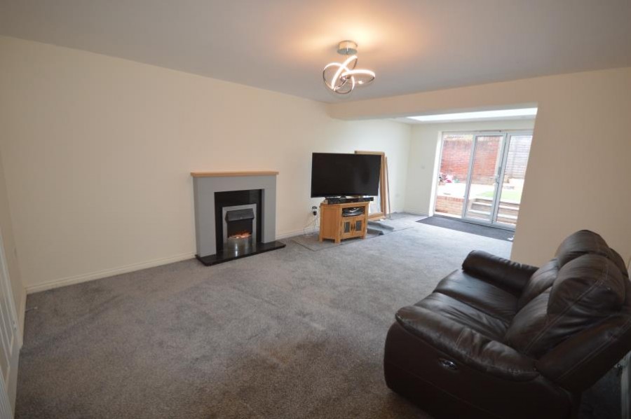 Images for Long Row Drive, Lawley 