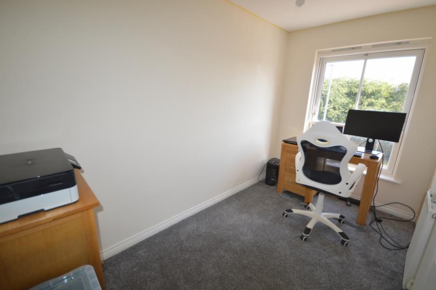 Images for Long Row Drive, Lawley 