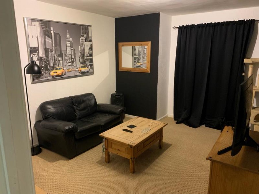 Images for Beaconsfield, TF3 1 NH