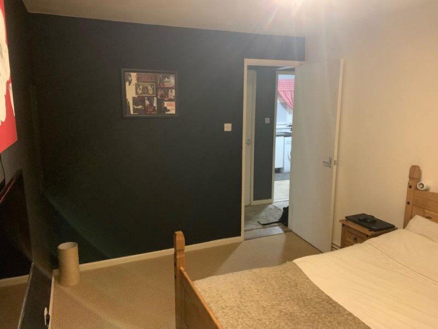 Images for Beaconsfield, TF3 1 NH
