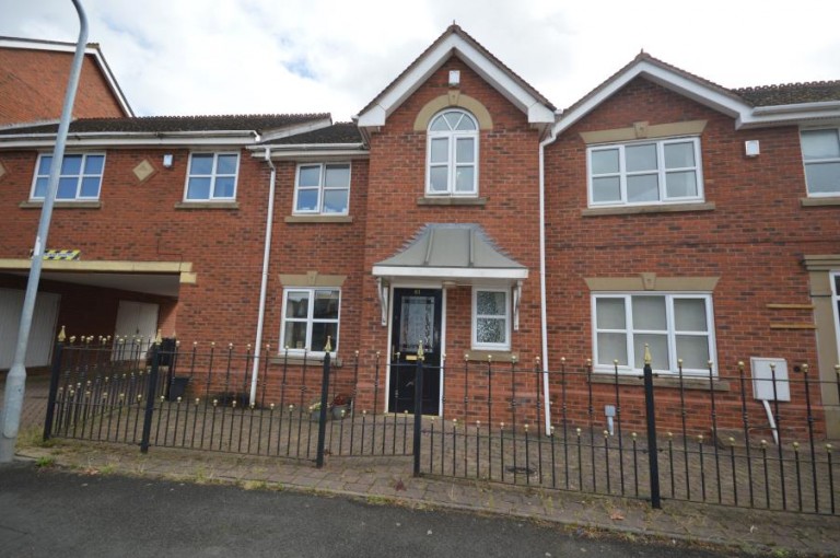 61 Gatcombe Way
