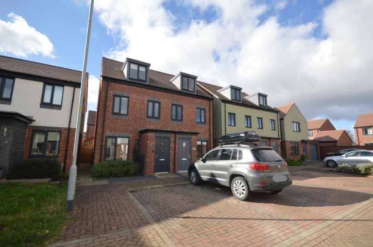 Sandhole Crescent, Lawley